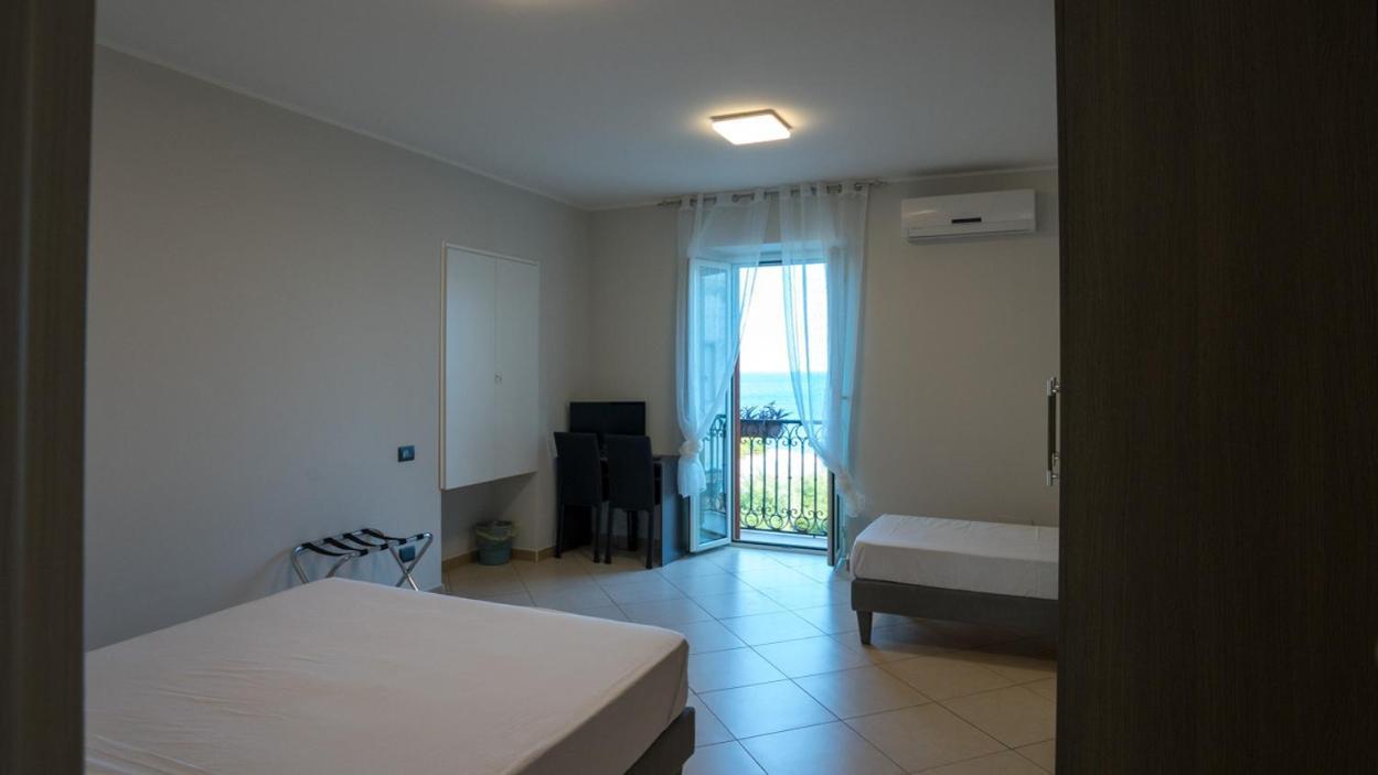 Hice Room Lungomare Fronte Mare Catanzaro Ngoại thất bức ảnh